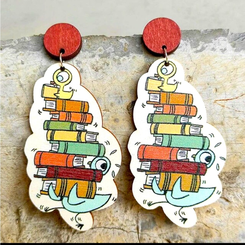 Mo Willems “Pigeon and Duck Reading Books” Teacher Book Character earrin…